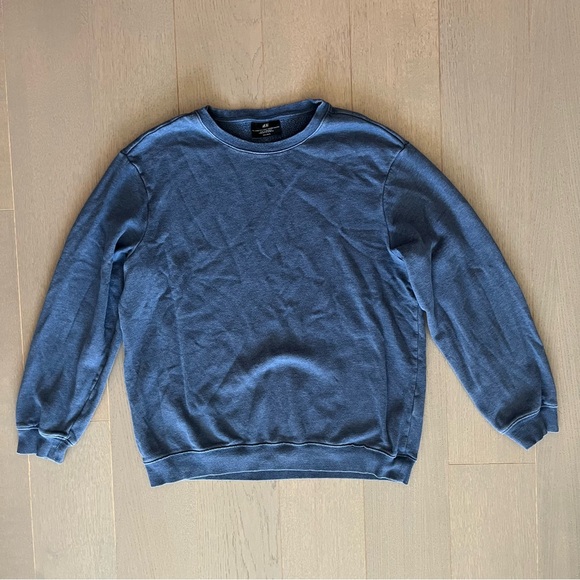 H&M Dark Blue Regular Fit Long Sleeve Sweatshirt - Picture 2 of 11